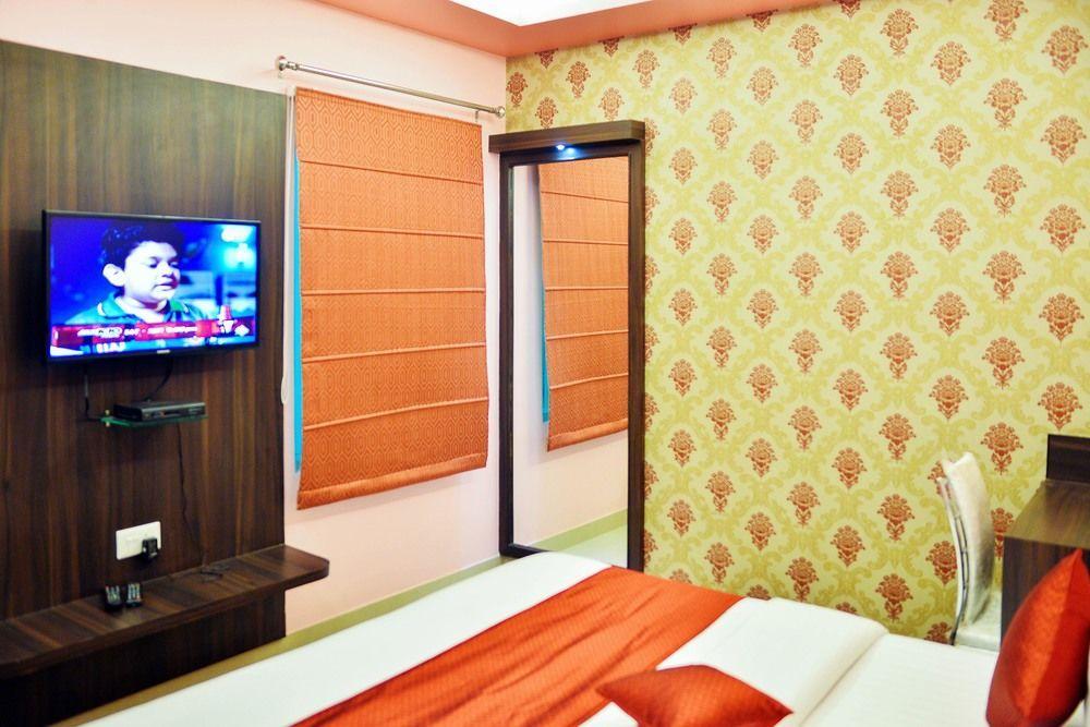 Hotel Janki International By Keymagics Varanasi Dış mekan fotoğraf