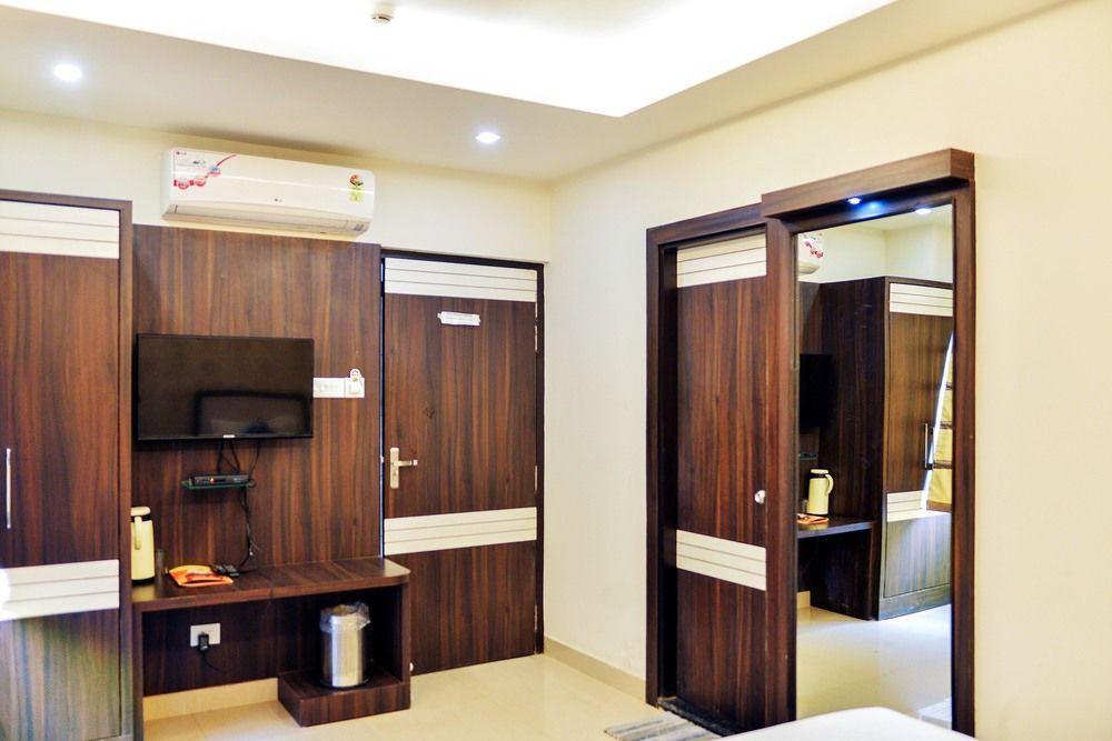 Hotel Janki International By Keymagics Varanasi Dış mekan fotoğraf