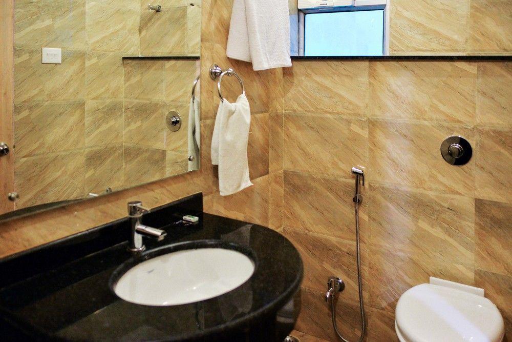 Hotel Janki International By Keymagics Varanasi Dış mekan fotoğraf