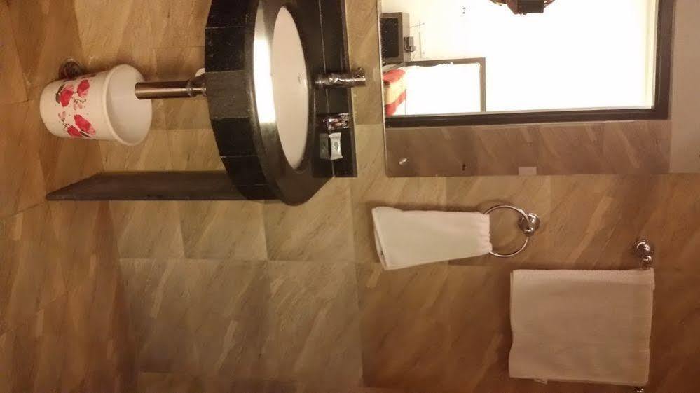 Hotel Janki International By Keymagics Varanasi Dış mekan fotoğraf